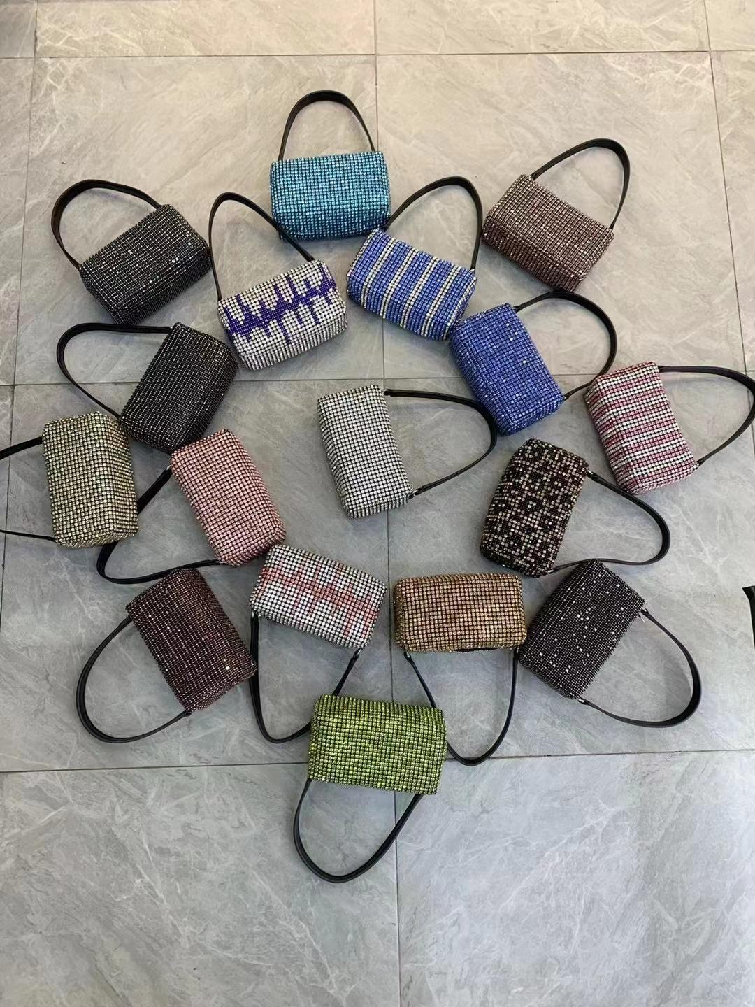 Bolsa de gala bolsa de mujer llena de diamantes bolsa de cubo con diamantes 2022 bolsa de mujer crossbody gran rey bolsa de diamantes pic 8