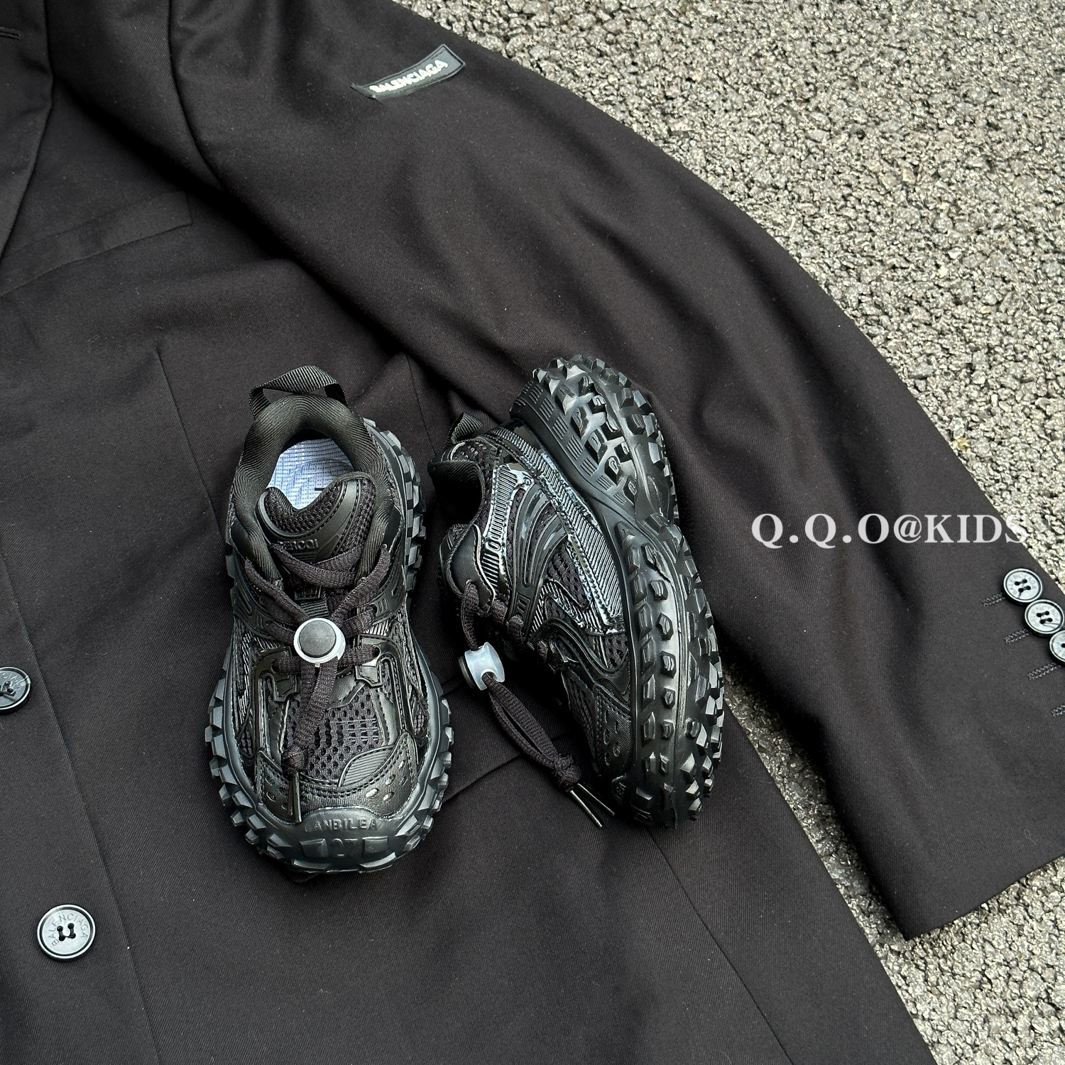 QQO Kinderschoenen 2023 Herfst Nieuwe Jongens Mode Tucker Tire Schoenen Antislip Sportschoenen Meisjes Papa schoenen_voghion.com