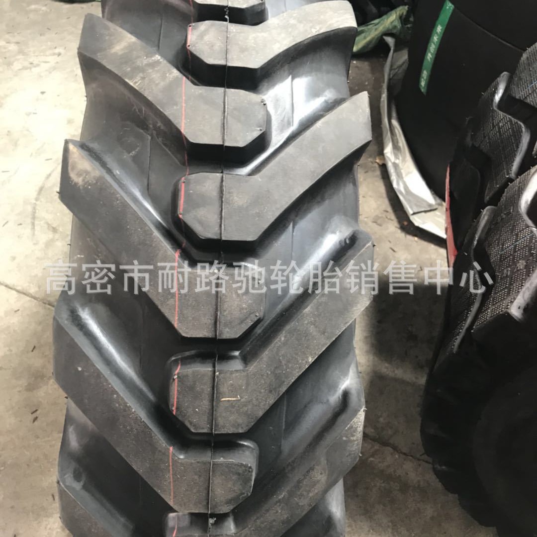 铲车挖掘机两头忙轮胎12.5/80R18 17.5L-24 19.5L-24 NHS真空轮胎