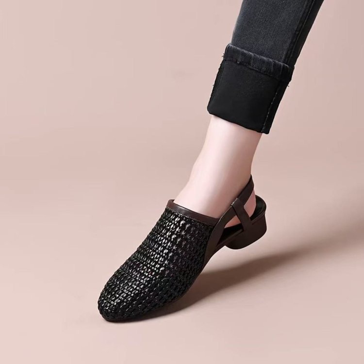 Sandalias de mujer 2026 popularidad en línea de verano con sandalias de tacones gruesos, zapatos de agujero de agujero de aire vacío