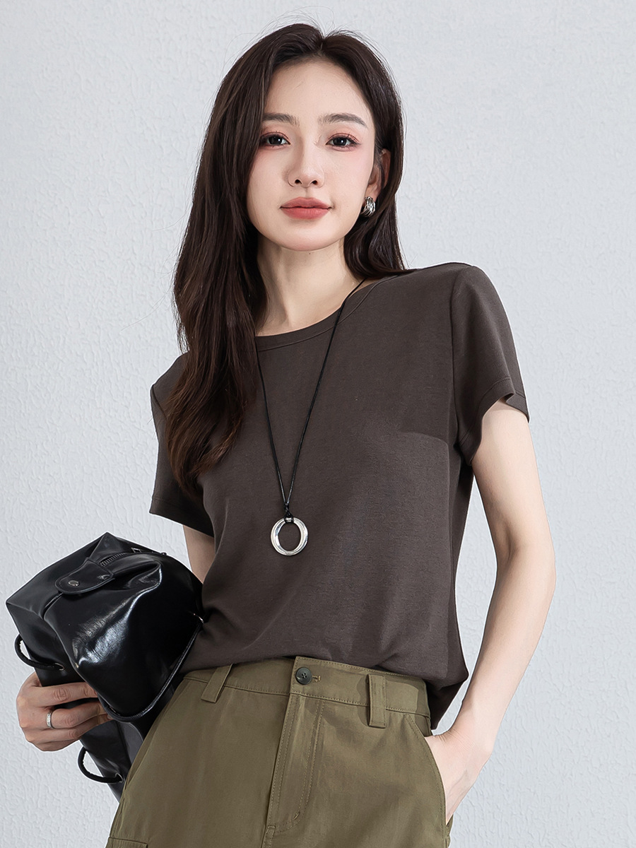 Áo thun nữ cổ tròn tay ngắn chất liệu co giãn cao, cảm giác mềm mại như mây, che khuyết điểm tạo dáng thon gọn — màu xanh navy