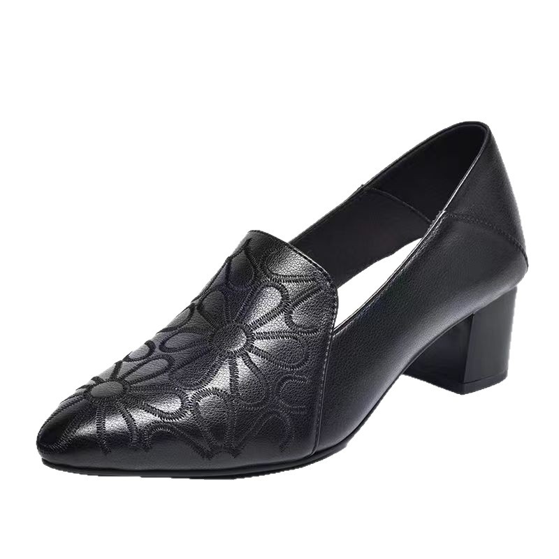 2026 primavera y otoño nuevos tacones profundos de punta de moda zapatos de trabajo cómodos zapatos de bordado de tacones gruesos rojos zapatos para mujeres