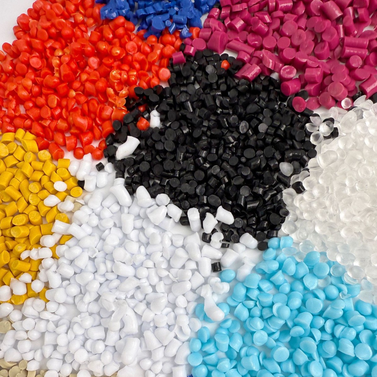 PVC定制全新颗粒原材料回收二次拖雨鞋注塑聚氯乙烯环保材料