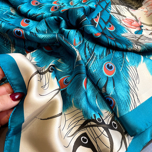 Chinese style retro ethnic peacock with open tail, fashionable imitation silk long scarf and air-conditioning shawl as a gift for mother and daughter