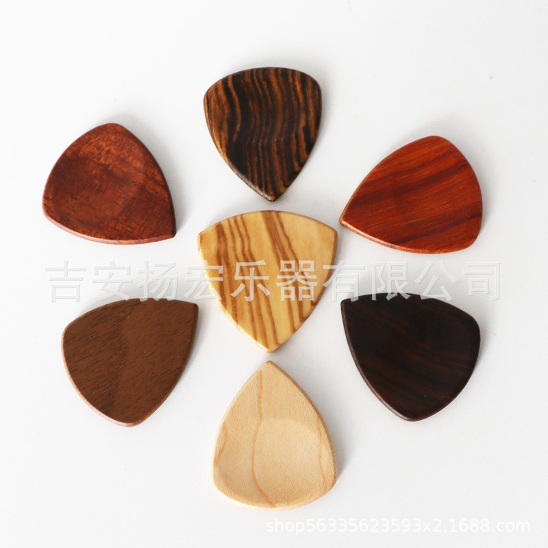 Wooden Pecket Necklace Gift Pendant Wooden Pecket Shrapnel Printable LOGO Guitar Pecket Guitar Pendant