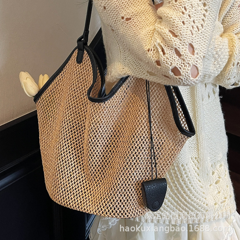 Large Capacity Women's Handbag Summer 2025 New Beach Vacation Tote Bag Casual Shoulder Woven Straw Bag - Thumbnail 4