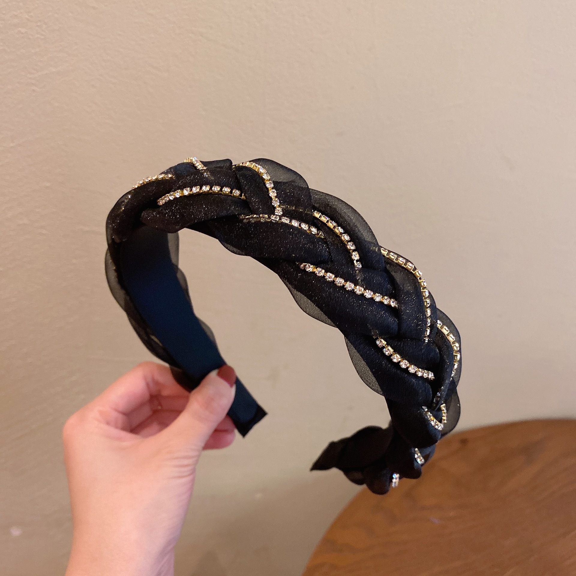 669507896219d355ff3a8-fc7b-447