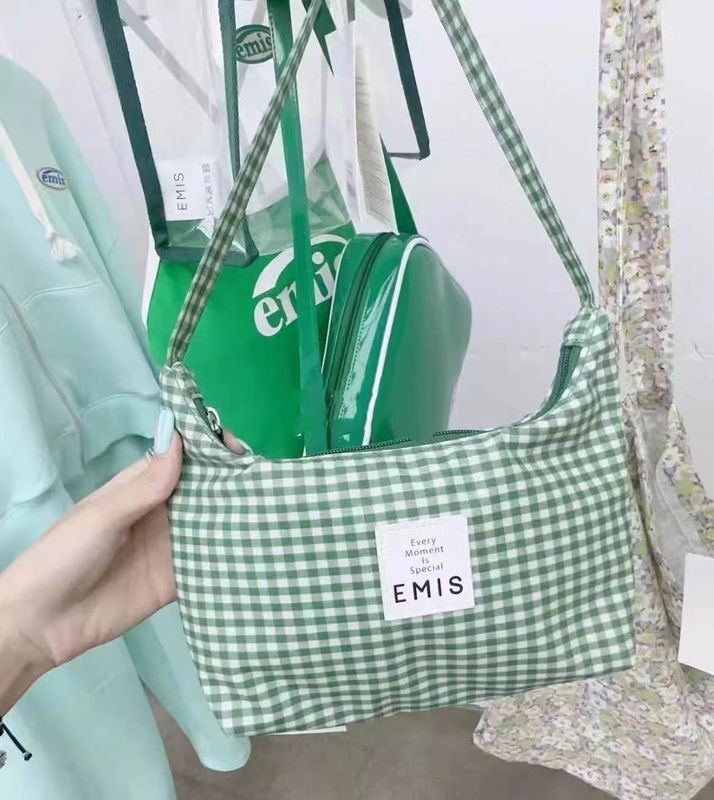 emis 韓国トレンドブランドのチェック柄脇の下バッグ、キュートな女の子のハンドバッグ、格子柄のニッチデザイン、軽量ショルダーバッグ|undefined