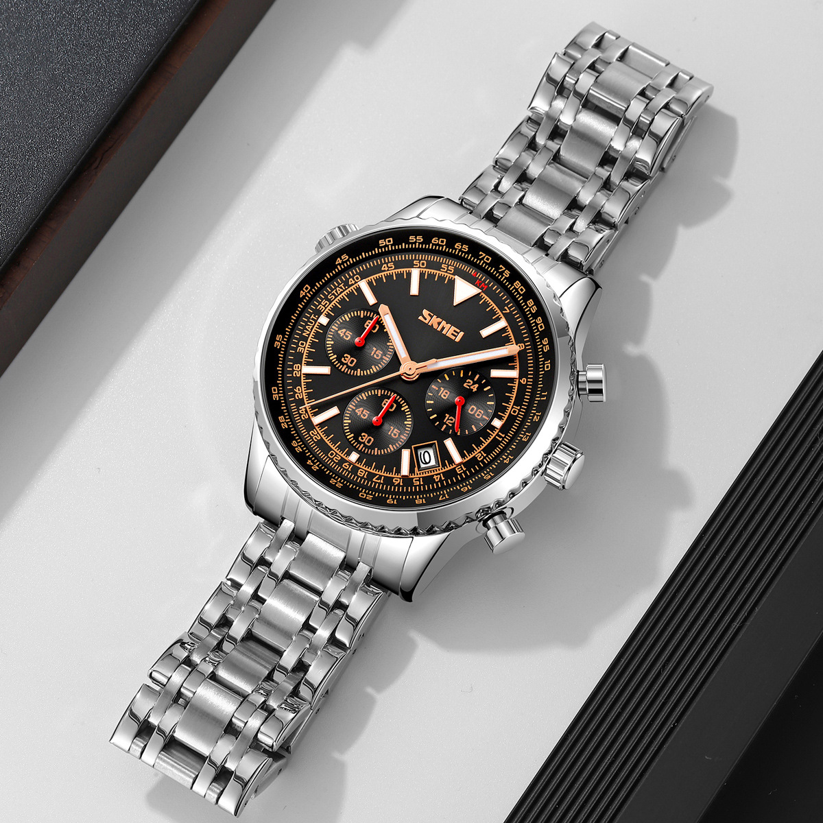Momento de belleza multifuncional para hombres calendario de forma de cuarzo tres ojos seis agujas correa de acero relojes de negocios relojes de pulsera transfronterizos al por mayor