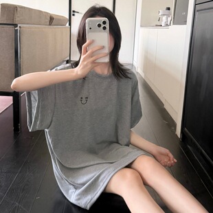㼑Ќ���˯ȹŮ�ļ�Ī�����A�I˯�¶��伃ɫ���L�����e����Ҿӷ�