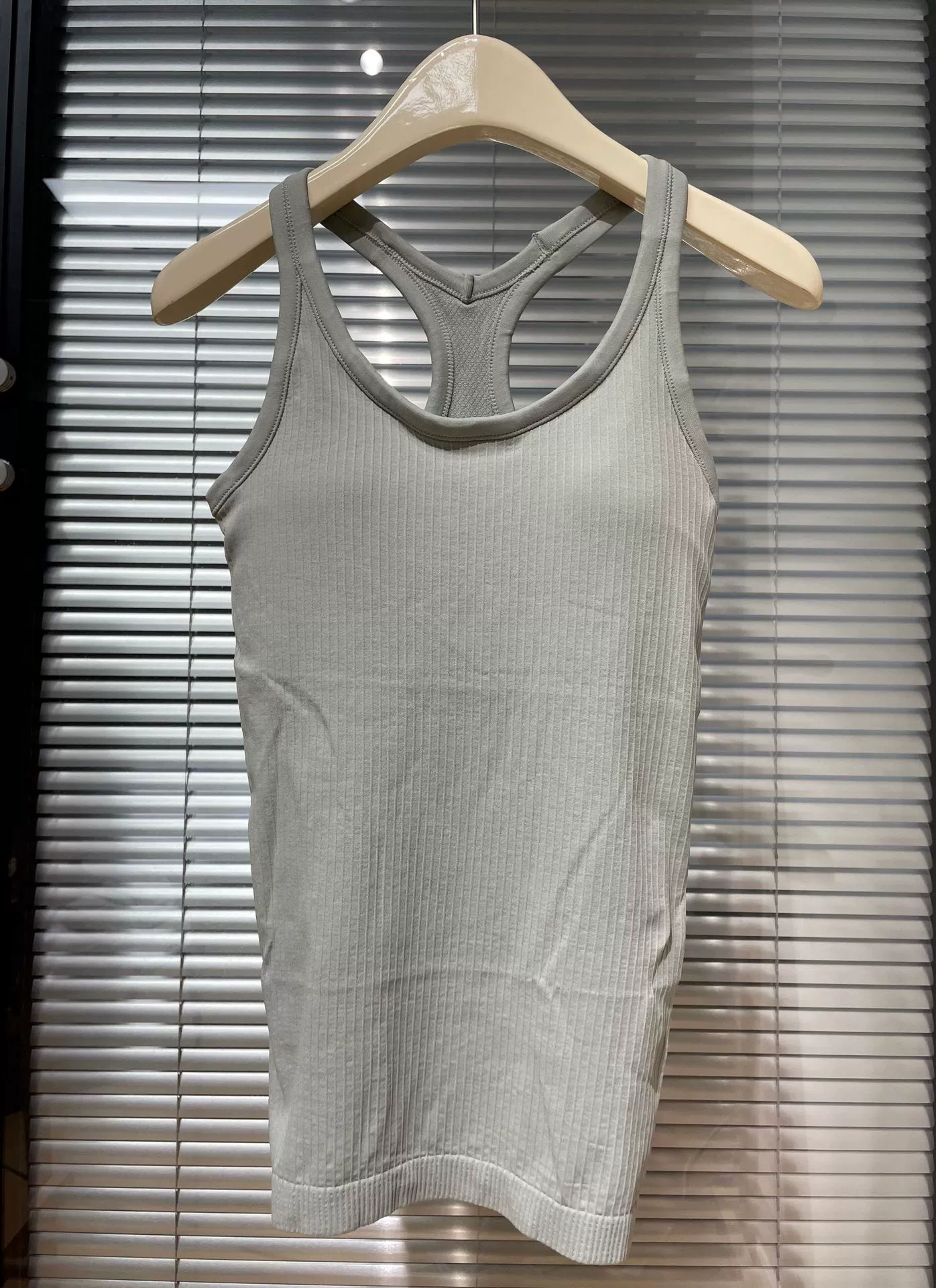 Long Yoga Vest (Women's) Breathable Detachable Sports Top with Removable Cups, 2–8 Sizes