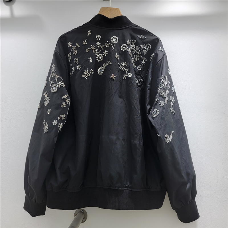 Europa y los Estados Unidos 2026 primavera nueva chaqueta bordada de sequillas chaqueta suelta pesada con perlas hechas a mano ropa de béisbol casual