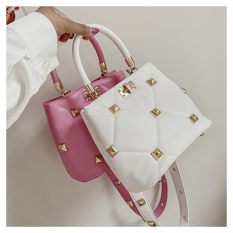 Medium Pu Leather Streetwear Square Bag display picture 8