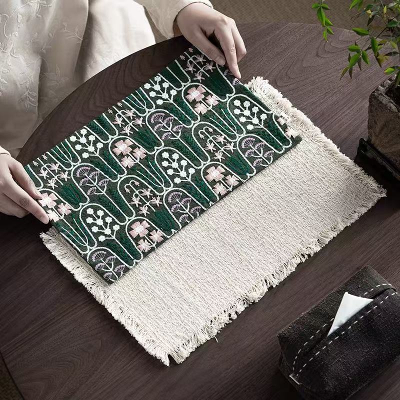 Yishi Tea House 中国風花刺繍ドライバブルマット デイジー中国茶室ティーテーブルテーブルクロス タッセルティーマット ティーマット|undefined
