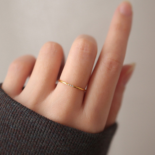 Japanese and Korean ultra-fine zircon titanium steel ring women's niche light luxury ins simple design plain ring tail ring ring does not fade