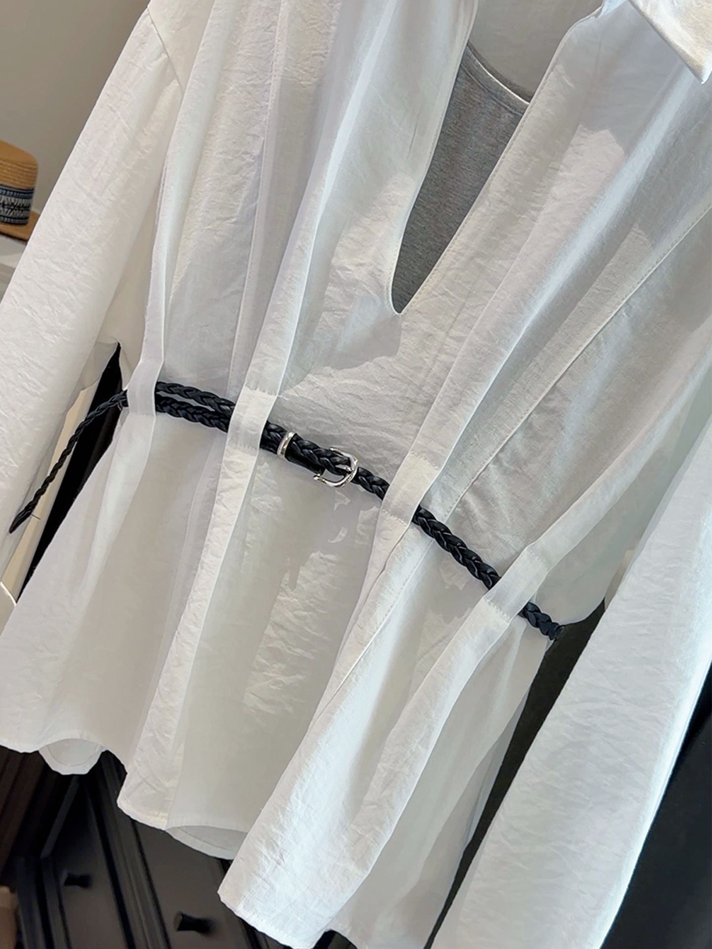 K Flip V-neck Waist Cinched Shirt+white Camisole Slimming Loose Two-piece Set For Women's New Fashion Outfit Top_ecoleips.com