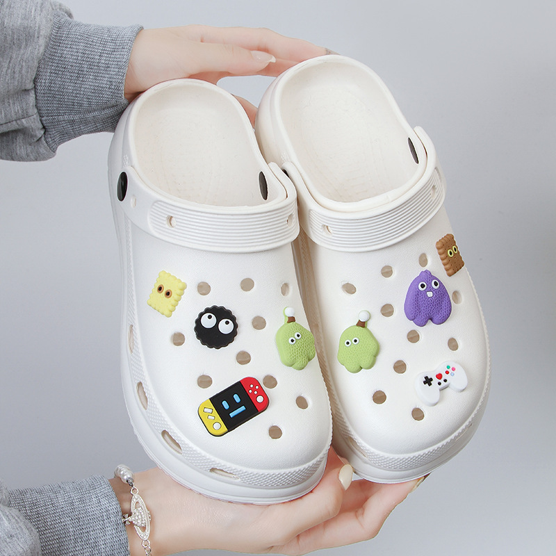2026 New Style Women's Clogs for Summer, Fashionable, Lightweight, Breathable Sandals for Outdoor Wear, Beach Closed-Toe Half Slippers 2026 New Style Women's Clogs for Summer, Fashionable, Lightweight, Breathable Sandals for Outdoor Wear, Beach Closed-Toe Half Slippers