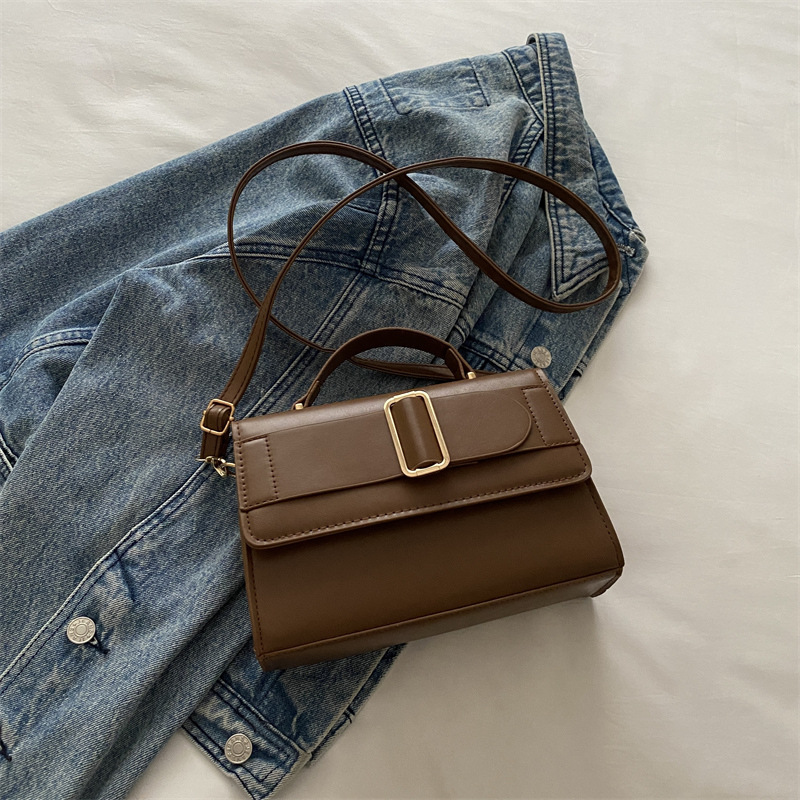 Bolso cuadrado pequeño estilo retro de Hong Kong para mujer 2024 nuevo bolso de mensajero portátil de moda coreana otoño e invierno bolso de hombro con textura de color sólido