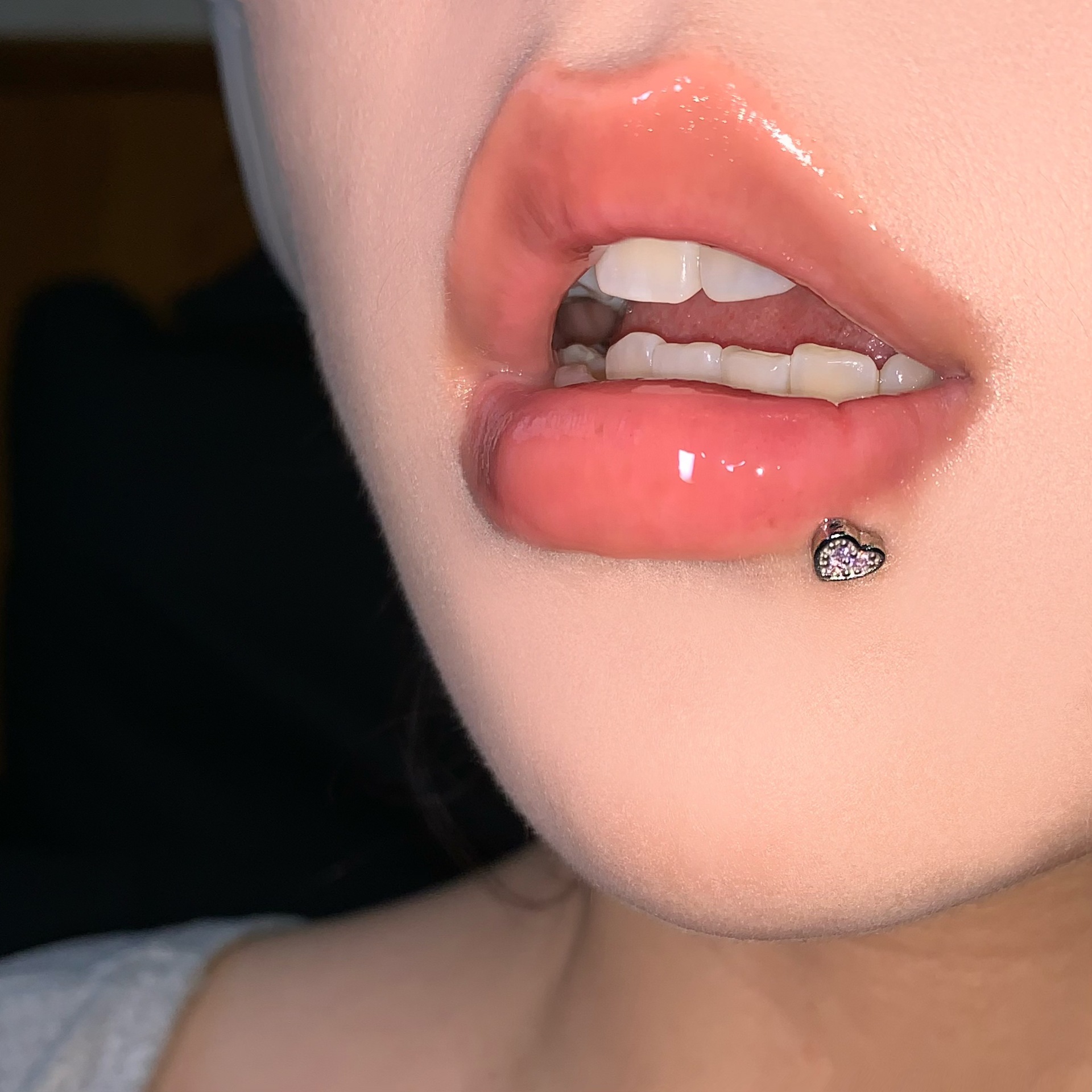 Pointed titanium steel lip stud product view