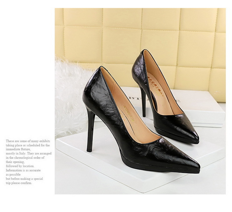 Vintage vízálló platformos magassarkú női, vékony sarkú, sekélyen szárt, hegyes, participő nőknek._voghion.com