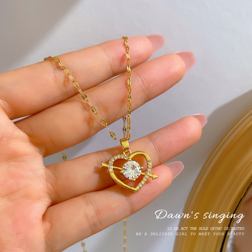 [Titanium Steel] An arrow piercing the heart, Japanese and Korean sweet style gift necklace, Internet celebrity versatile clavicle chain titanium steel chain