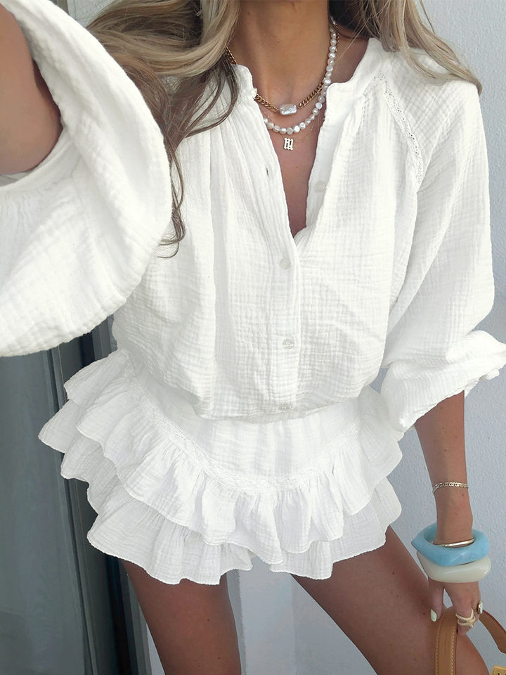 Bộ áo sơ mi dài tay tay phồng và quần short xếp ly phối bèo nhún — Màu trắng chi tiết 17
