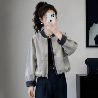 独特漂亮牛仔外套女2026春装新款超火精致绝美主播棒球服夹克上衣