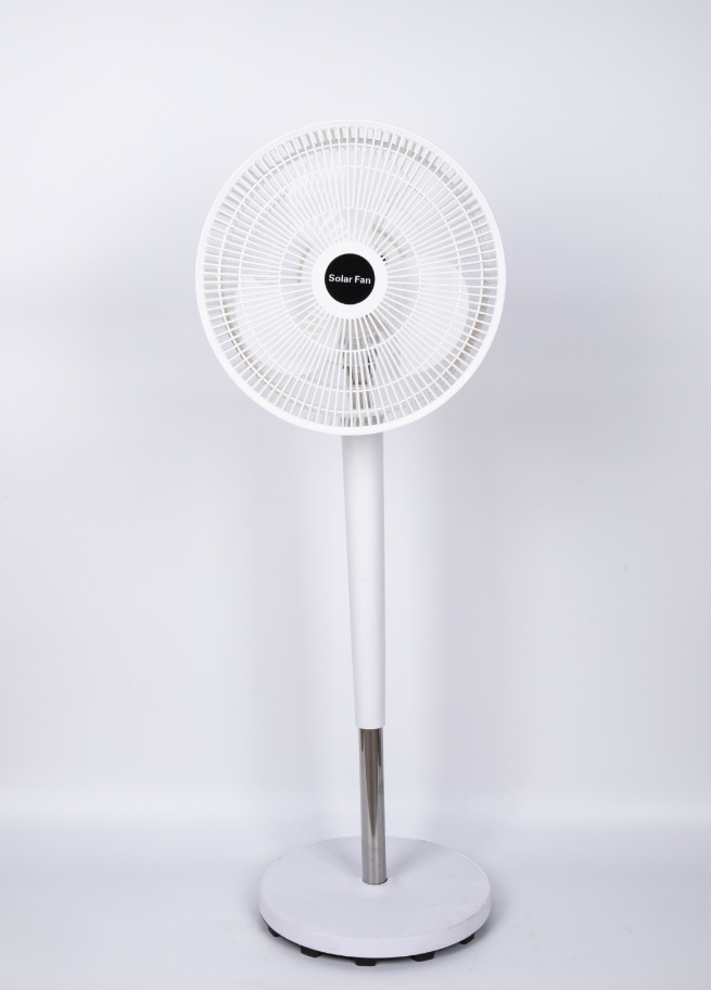 ventilador solar ventilador de piso solar de carga 10 pulgadas ventilador vertical de carga de viento grande con panel solar