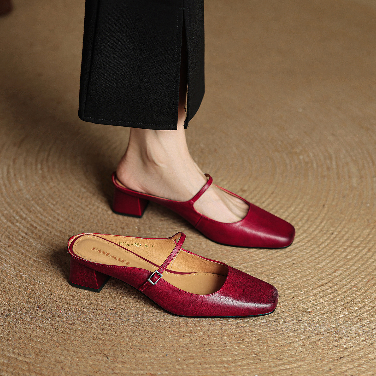 Sandal nữ quai ngang mũi vuông gót 4.5 cm da bò bít mũi hở gót — đen