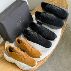 高品質の春と夏のカップル屋外通気性ランニングシューズ登山とロッククライミングスポーツシューズ滑り止めオフロードトラベルシューズ