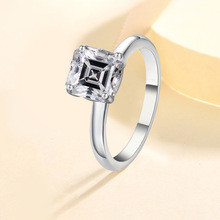 һ�����l�羳���N���l925���y��ĸ��2����Īɣʯ��ָ�p��ָ�h荽�