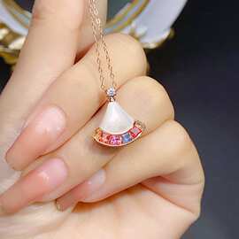 新款天然彩蓝宝吊坠S925银镶嵌主石3*3mm百搭网红爆款女饰批发