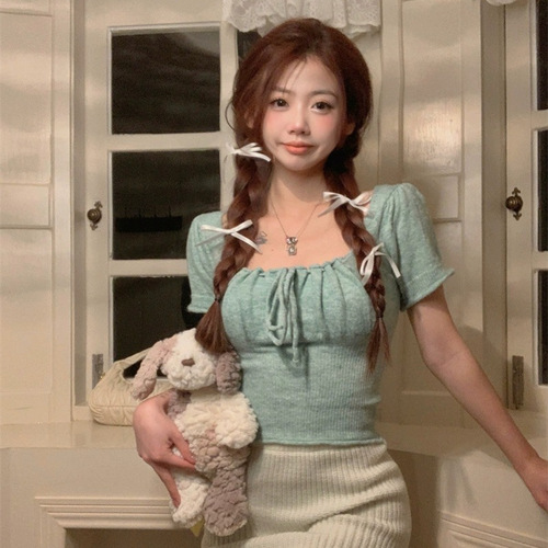Green sweet and spicy square collar short knitted T-shirt women's spring clothes new figure-fitting bottoming shirt bubble sleeve blouse
