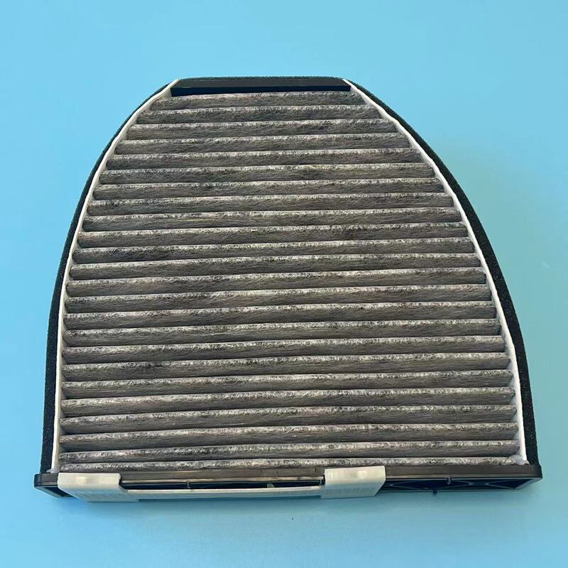 Suitable for Mercedes-Benz C200C18E200E300GLK air conditioning filter grid filter 2128300318 filter Suitable for Mercedes-Benz C200C18E200E300GLK air conditioning filter grid filter 2128300318 filter