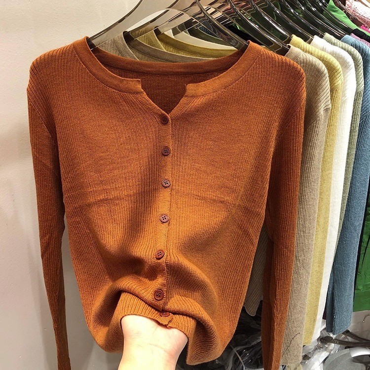 Button Design Casual Style Wholesale Women's Casual Solid Color Long Sleeve Button Sweaters & Cardigans