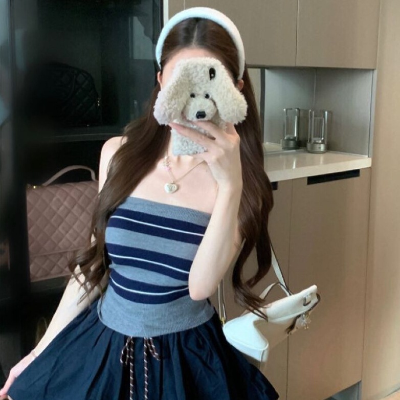 Pure Desire Color-Block Striped Tube Top Knit Vest, Summer Design, Slim Fit, Unique and Chic Short Top