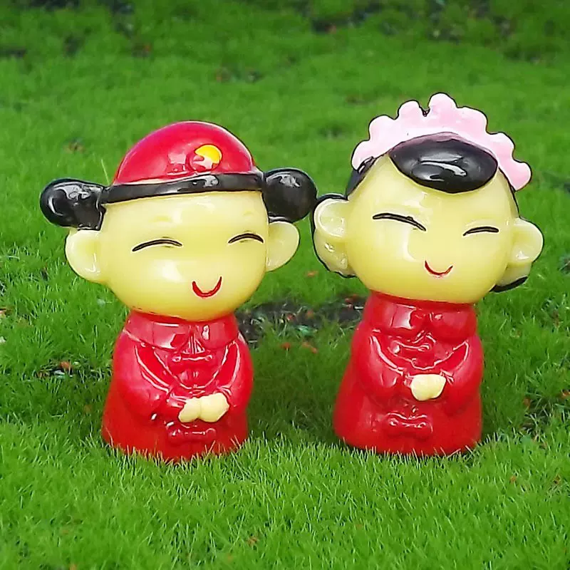 厂家婚庆树脂小摆件古装新娘新郎结婚公仔娃娃配件挂造景批发