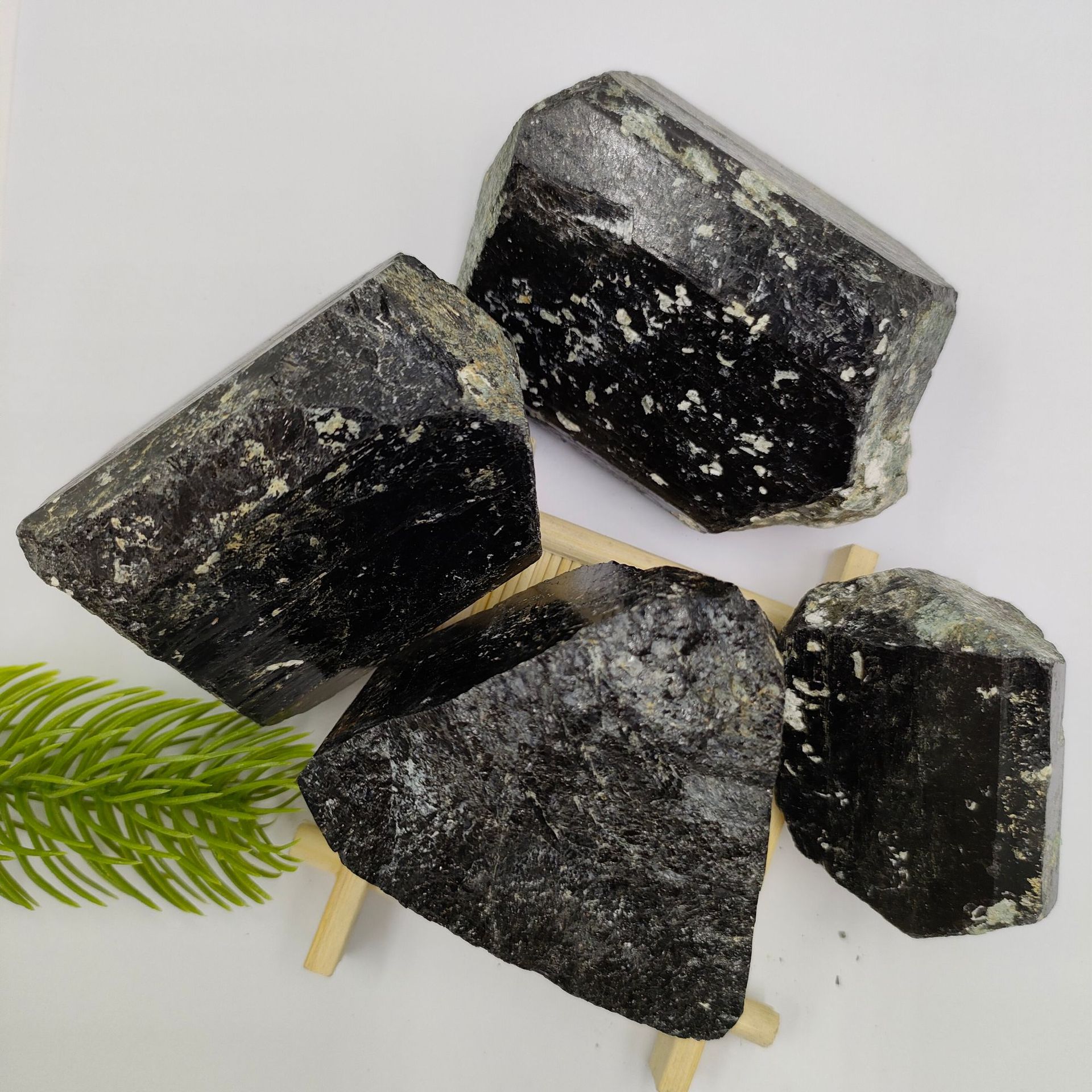 源头厂家 电气石远红外能量球 晶体电气石 电气石 黑色电气石