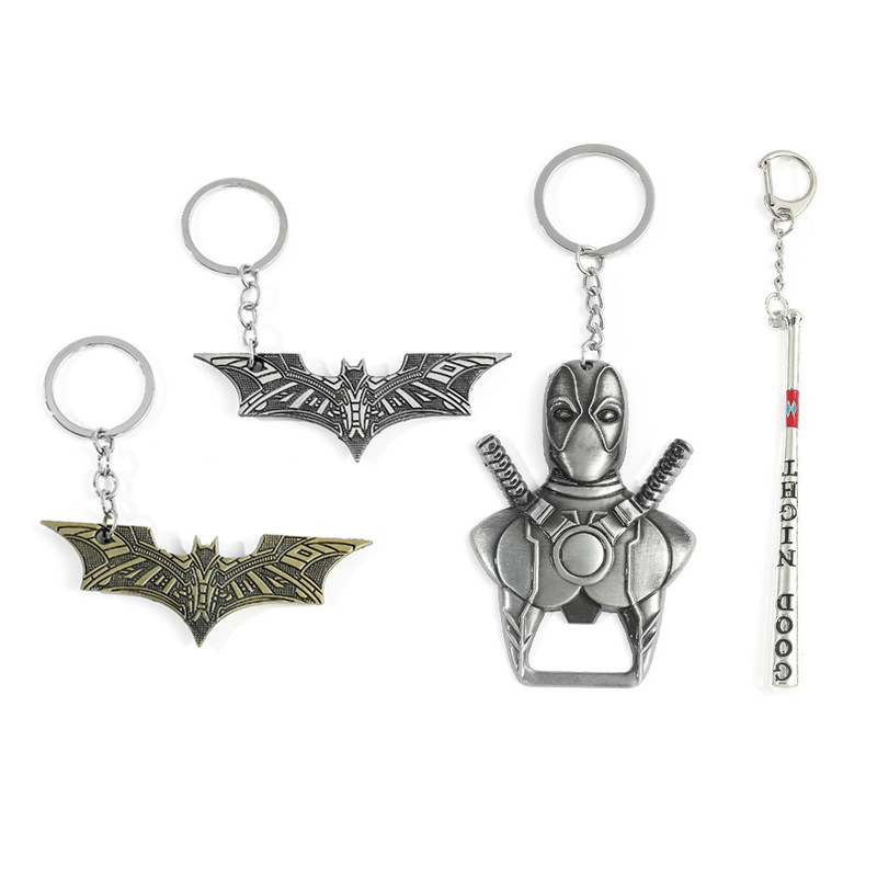 European and American DC Comics surrounding the Justice League with the same key chain Batman Deadpool character logo alloy pendant European and American DC Comics surrounding the Justice League with the same key chain Batman Deadpool character logo alloy pendant
