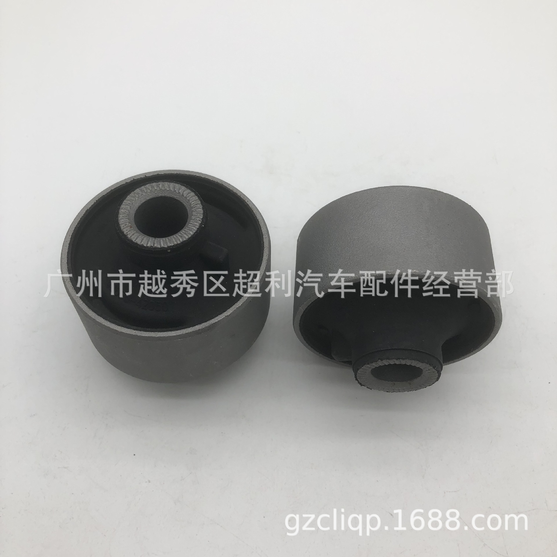 Applicable 48655-42050 48655-42040 ACA21 ACA20 RAV4 lower suspension sleeve