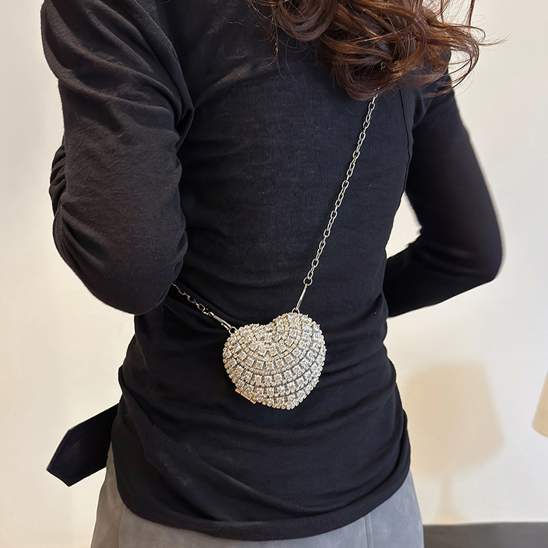 Bolso de mujer 2024 nueva moda europea y americana bolso de cena de diamante en línea cadena red bolso de hombro