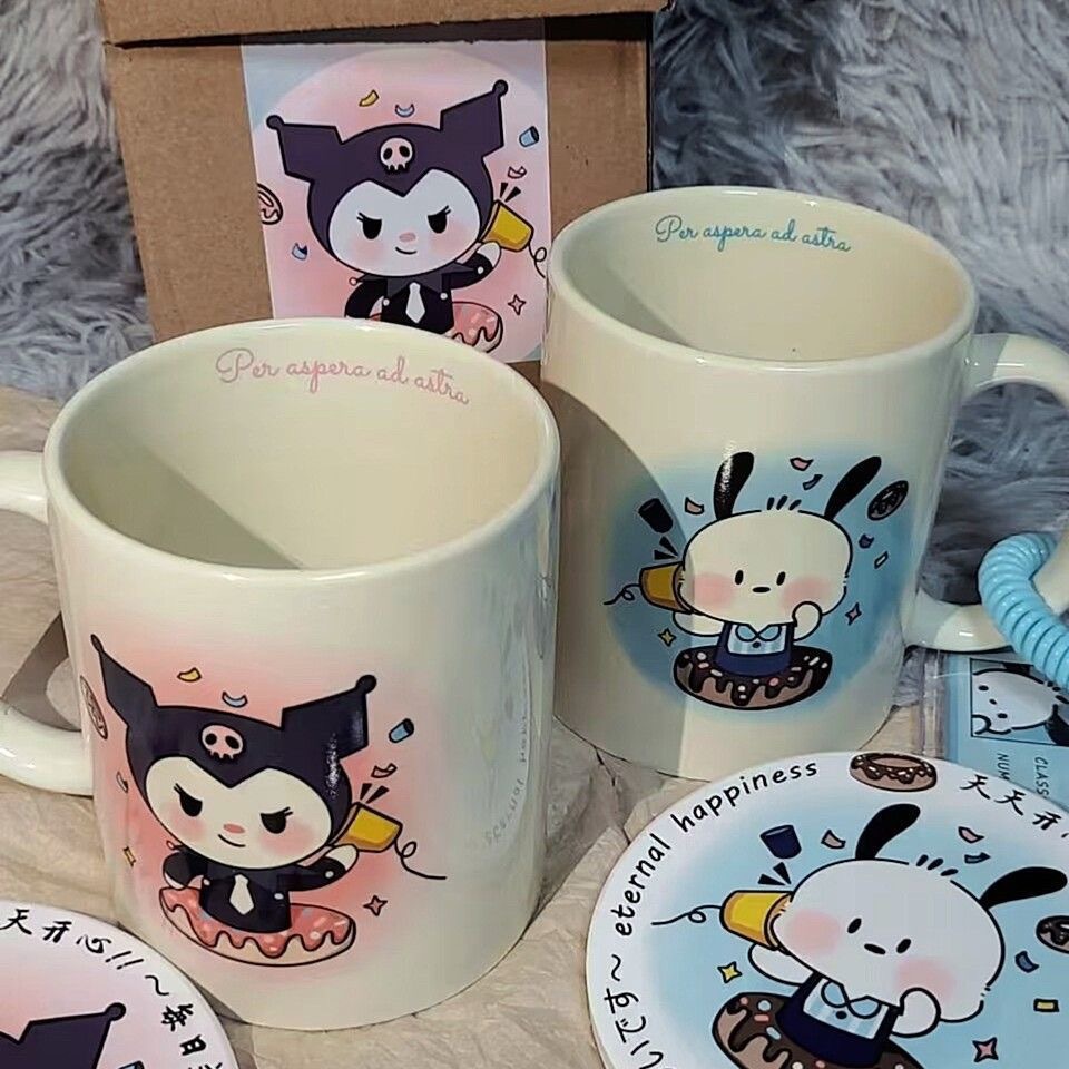 강아지 캐릭터 세라믹 머그컵 크림색 뚜껑 포함 약 350ml