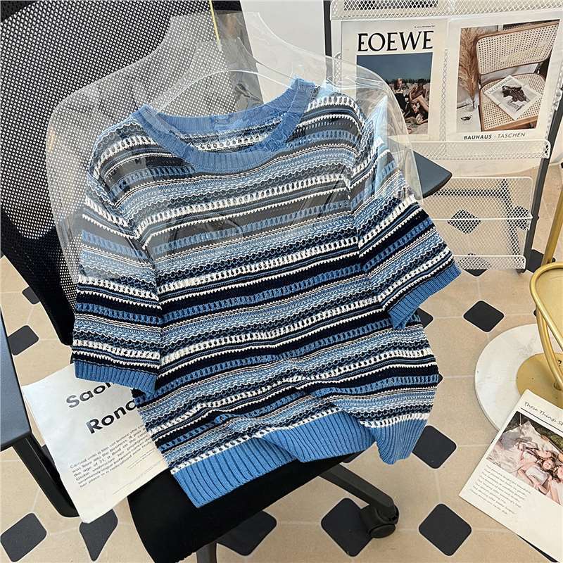 【Knitting Time】Spring New Style Gradient Color Striped Short-Sleeve Round-Neck Knit Top for Women, Lightweight and Versatile, Stylish Top