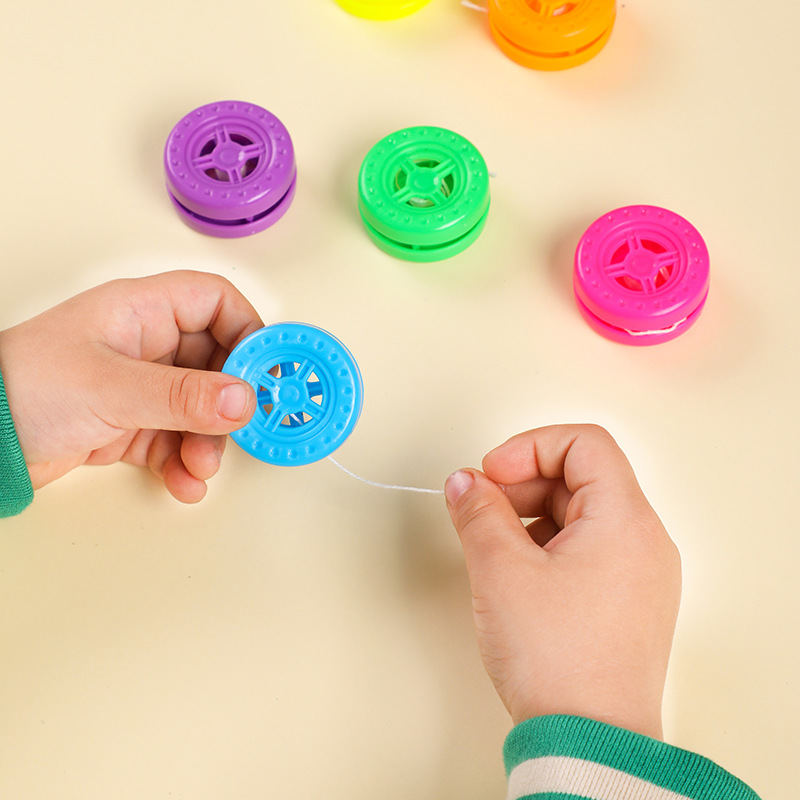 Suministro de comercio exterior al por mayor, juguetes de fiesta, juguetes de gashapon, yoyo multicolor, mini yo-yo
