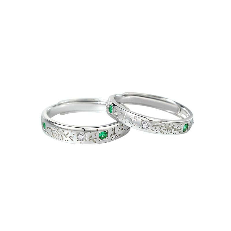 Retro small design ring with zircon