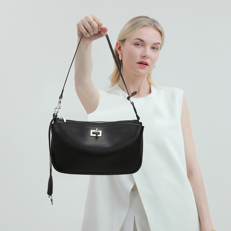 Crossbody Bag Fashion Vegetable Tanned Leather Rodeo Women's Bag High-end All-match Underarm Bag Women's New Commuting Shoulder Bag Crossbody Bag Fashion Vegetable Tanned Leather Rodeo Women's Bag High-end All-match Underarm Bag Women's New Commuting Shoulder Bag
