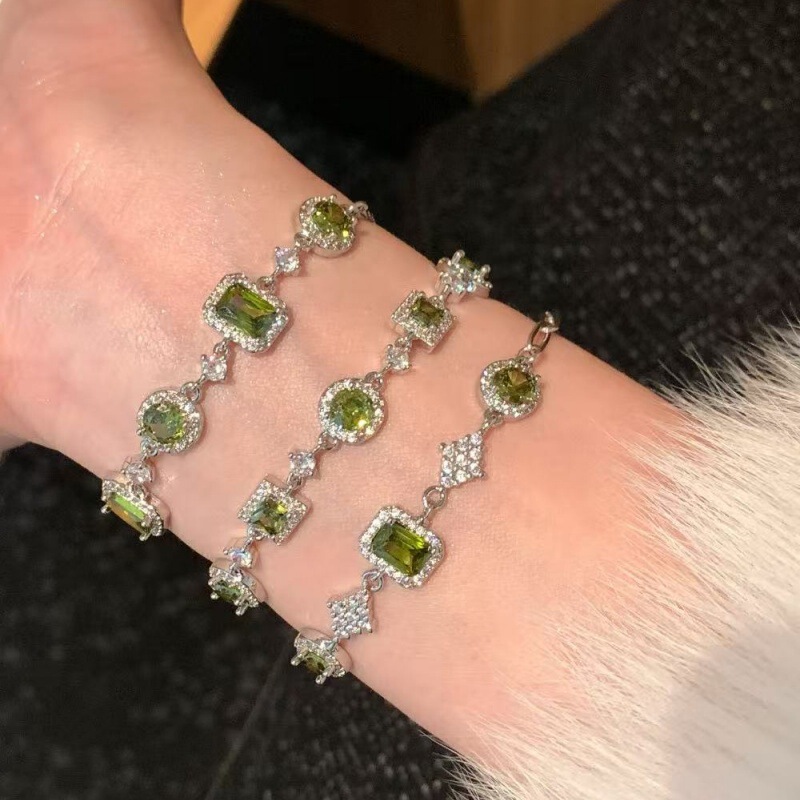 Olive Green Full Diamond Zircon Super Flash Pull Bracelet for Women, High-End, Light Luxury, Stackable, Exquisite Design Hand Jewelry Accessories