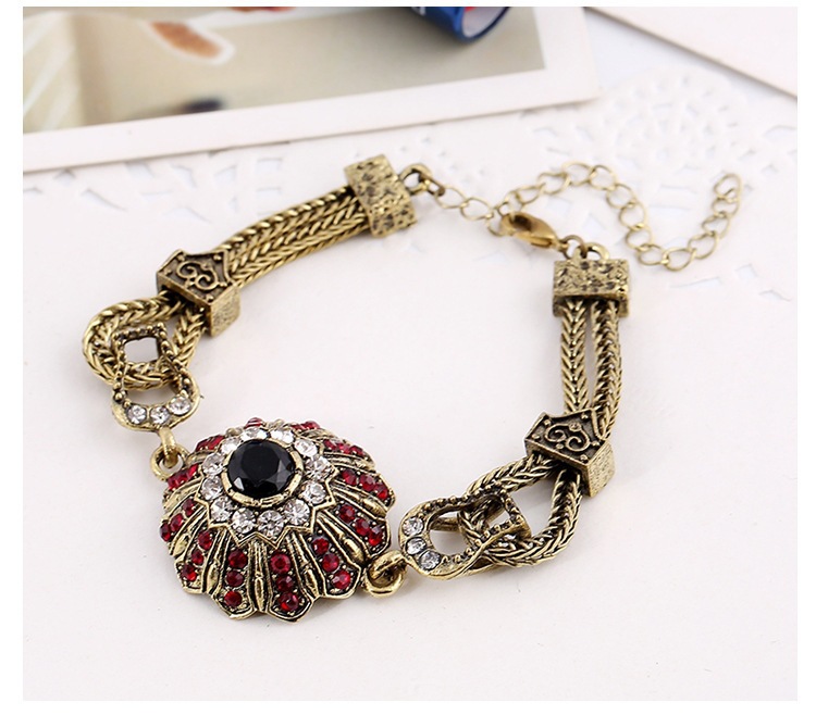 Vintage Bohemian Jewelry Alloy Diamond Bracelets Wholesale display picture 5