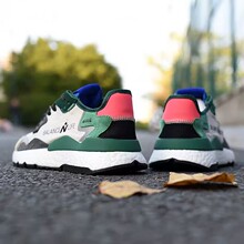 �Gɫ��ЬŮЬ���e�\��ЬЬ��