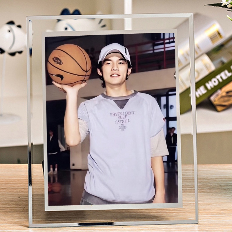 Jay Chou's Perimeter Photo Frame Poster 2022 New Album's Greatest Works Hand-held Souvenir Signature Photo Ornaments Jay Chou's Perimeter Photo Frame Poster 2022 New Album's Greatest Works Hand-held Souvenir Signature Photo Ornaments